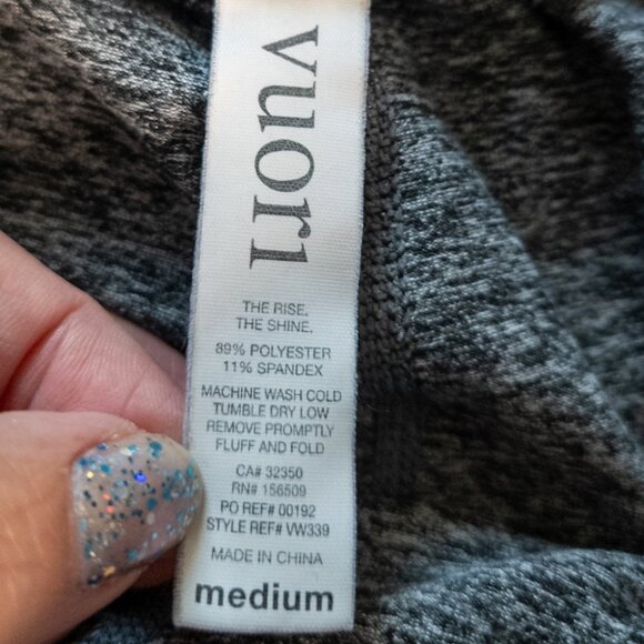 Vuori Halo Performance Short 2.25" - M Heather Grey - Picture 5 of 6